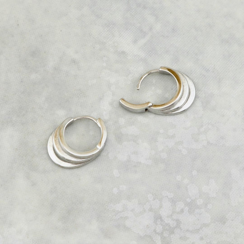 Boucles d'oreilles Huggies 3 rangs en argent sterling