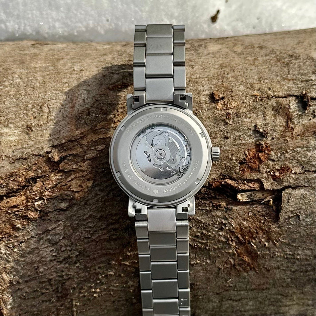 Montre Copernic en bois de noyer